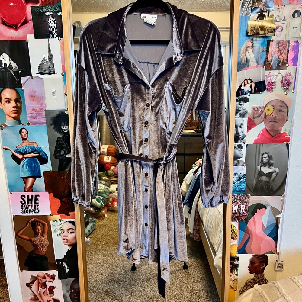 Elegant Velvet Button-Down Robe